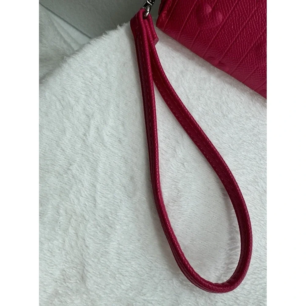 Betsey Johnson Barbie Pink Puff‎ Hearts Full Zip Wallet Wristlet Clutch EUC